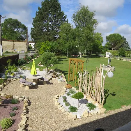 Les Vieilles Pierres Guest house