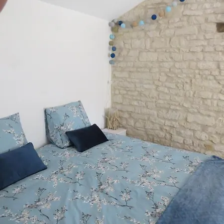 Les Vieilles Pierres Guest house *